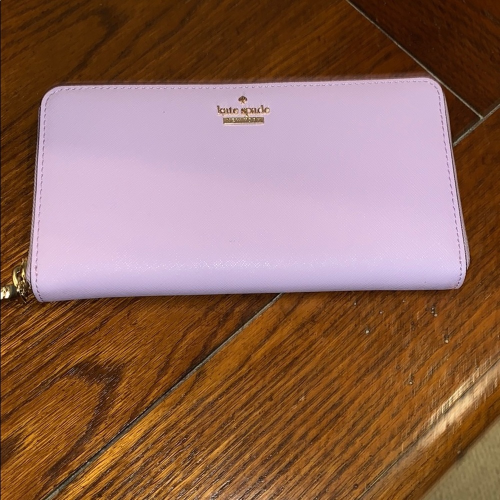 Kate spade wallet. Used 1 time